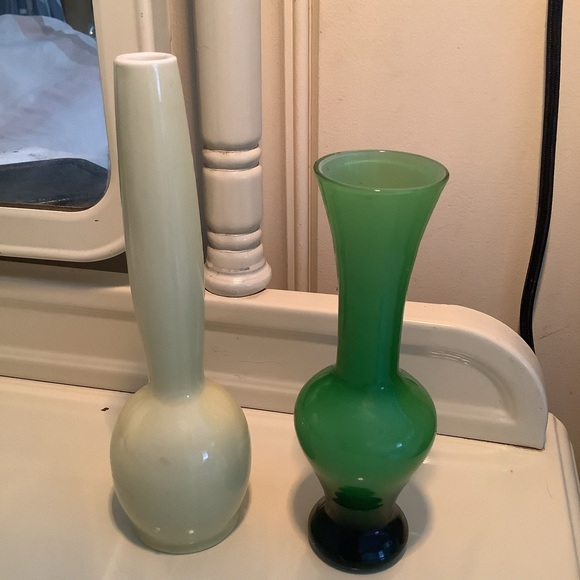 Collection of 2 Vintage MCM Green Yellow Hues Bud Vases Japan - Picture 5 of 5